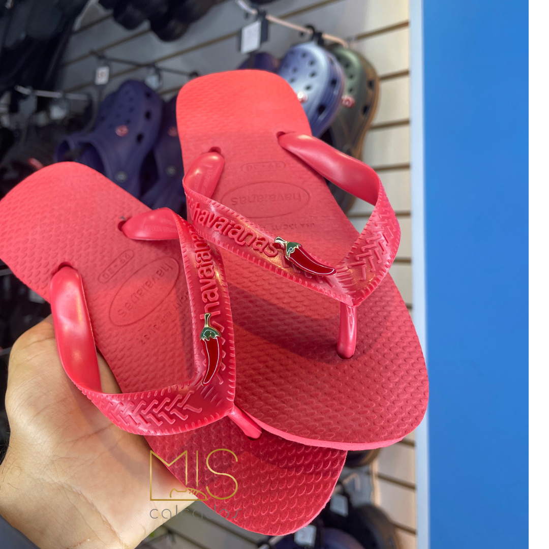 Havaianas Top Vermelha + Pingente Pimenta