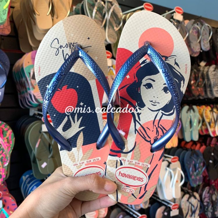 Chinelo Havaianas sereia em 2023  Havaianas, Chinelos femininos